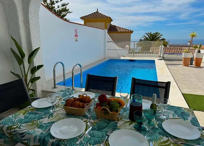 Nerja Paradise Rentals - Villa Dos Ardillas